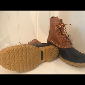 Women’s LL Bean 8” boots